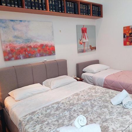 Lovely Apartment In Athens Center Bagian luar foto