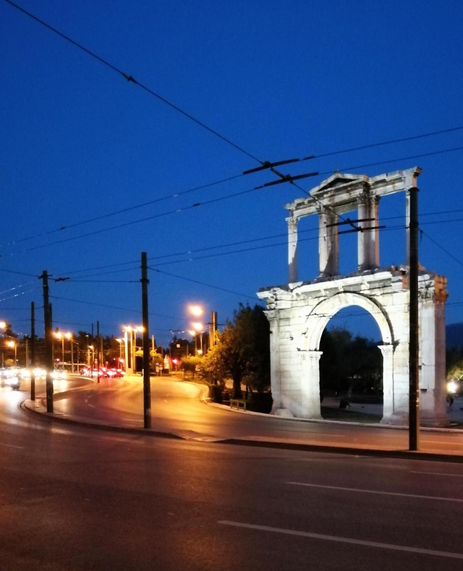 Lovely Apartment In Athens Center Bagian luar foto